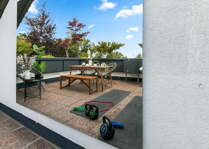 Flatista Homes - Penthouse With Rooftop Gym Munich