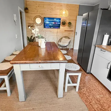 Flatista Homes - Penthouse With Rooftop Gym * 뮌헨