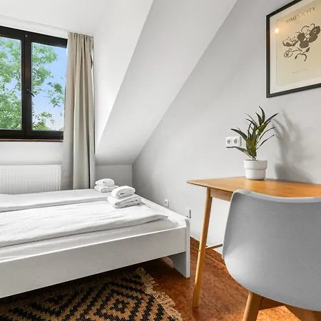 Flatista Homes - Penthouse With Rooftop Gym * 뮌헨