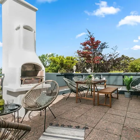 Flatista Homes - Penthouse With Rooftop Gym *