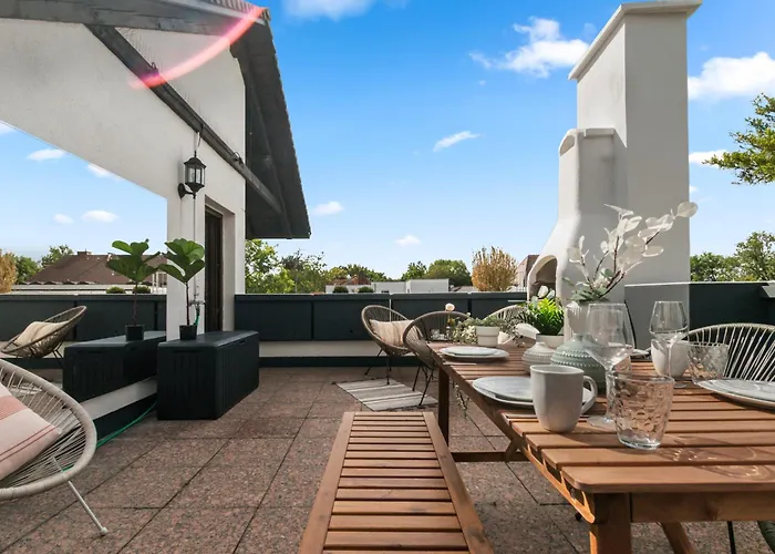 Flatista Homes - Penthouse With Rooftop Gym