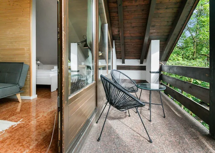 Flatista Homes - Penthouse With Rooftop Gym Lejlighed München